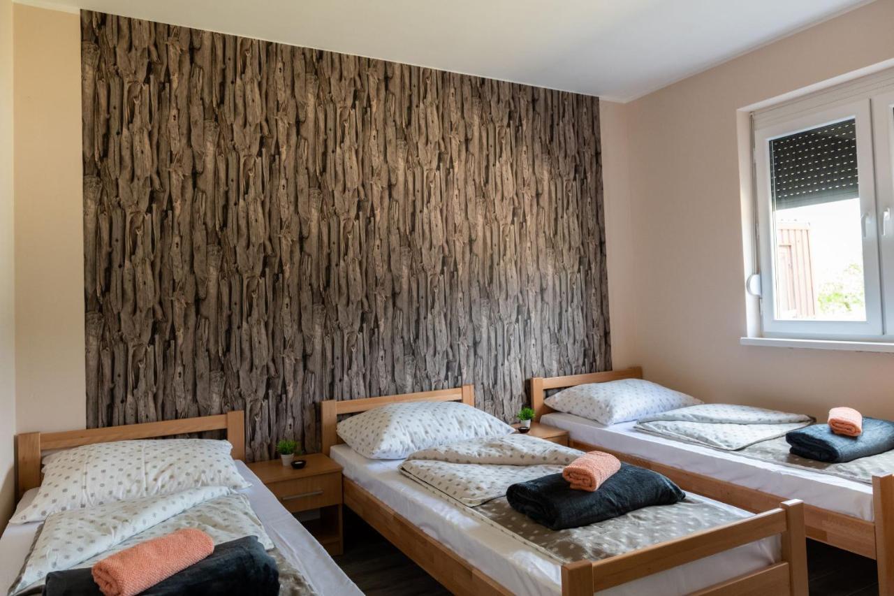 Simply-Una Bihać Esterno foto
